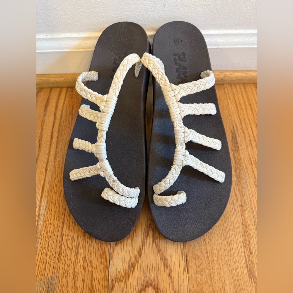 Like New Women’s Sandals size 8